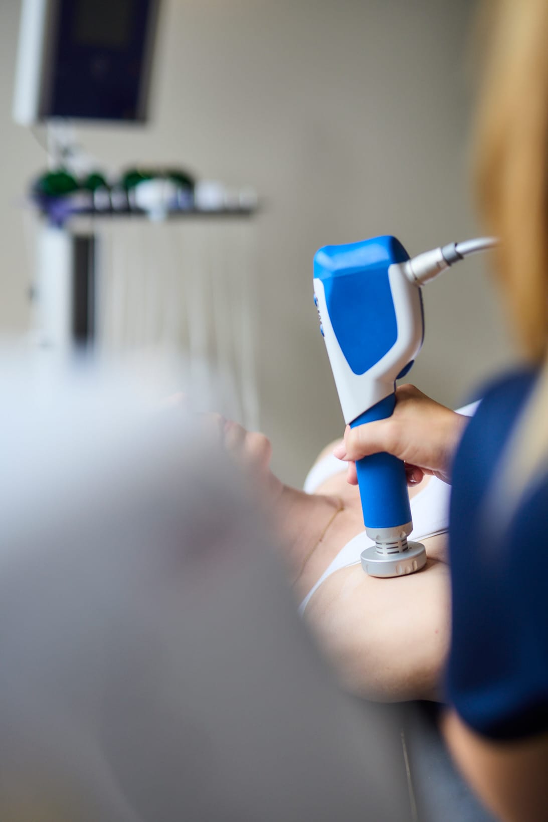 Tennis&shy;ellenbogen: Ursachen verstehen, richtig behandeln