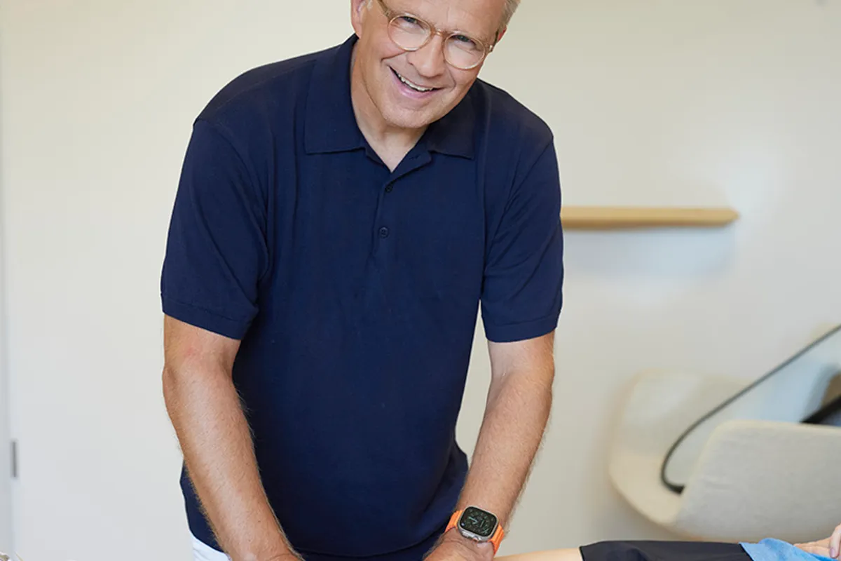 OP vermeiden: Konservative Wege bei Knie-, Schulter- und Rücken&shy;beschwerden