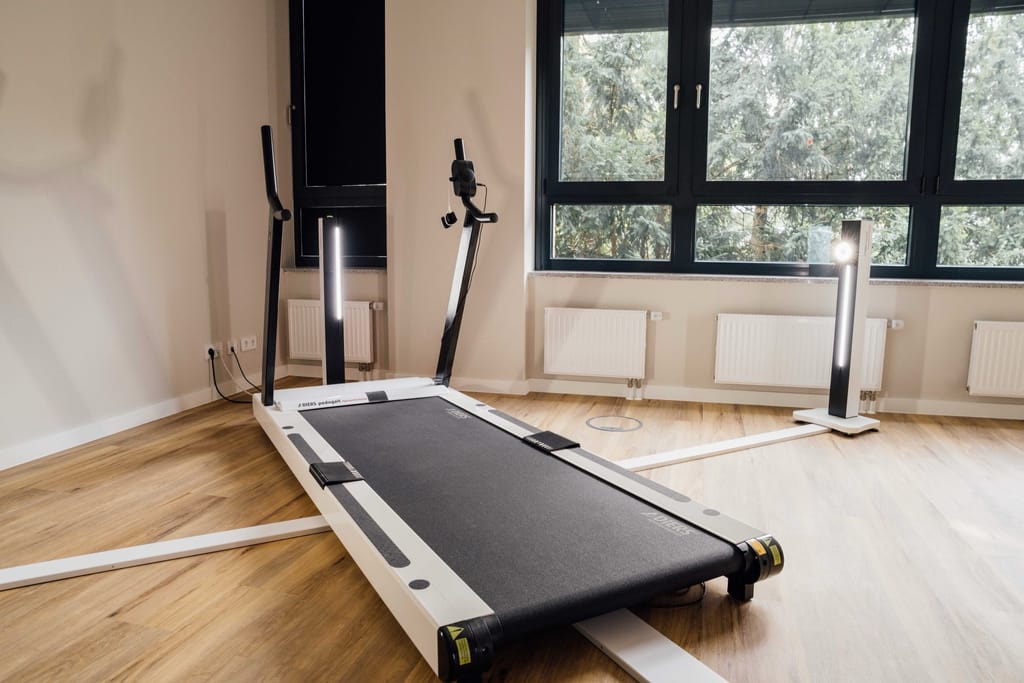 Laufband-Bewegungsanalyse mit Sensortechnik