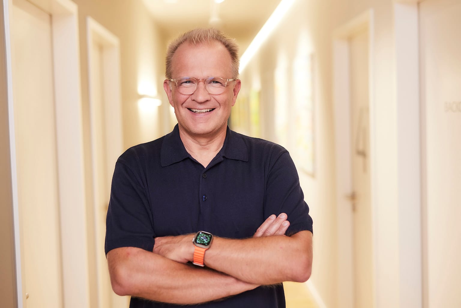 Prof. Dr. Tobolski im Behandlungsgespräch bei Ortho4Sport