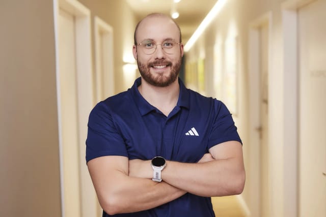 Tom Roth — Sportosteopath bei Ortho4Sport