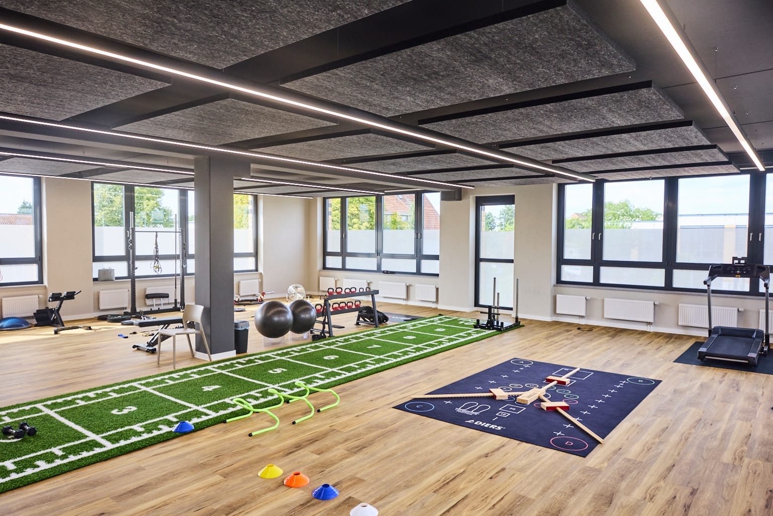 Geräte vs. Functional Training: Welcher Trainings­stil passt zu Ihnen?